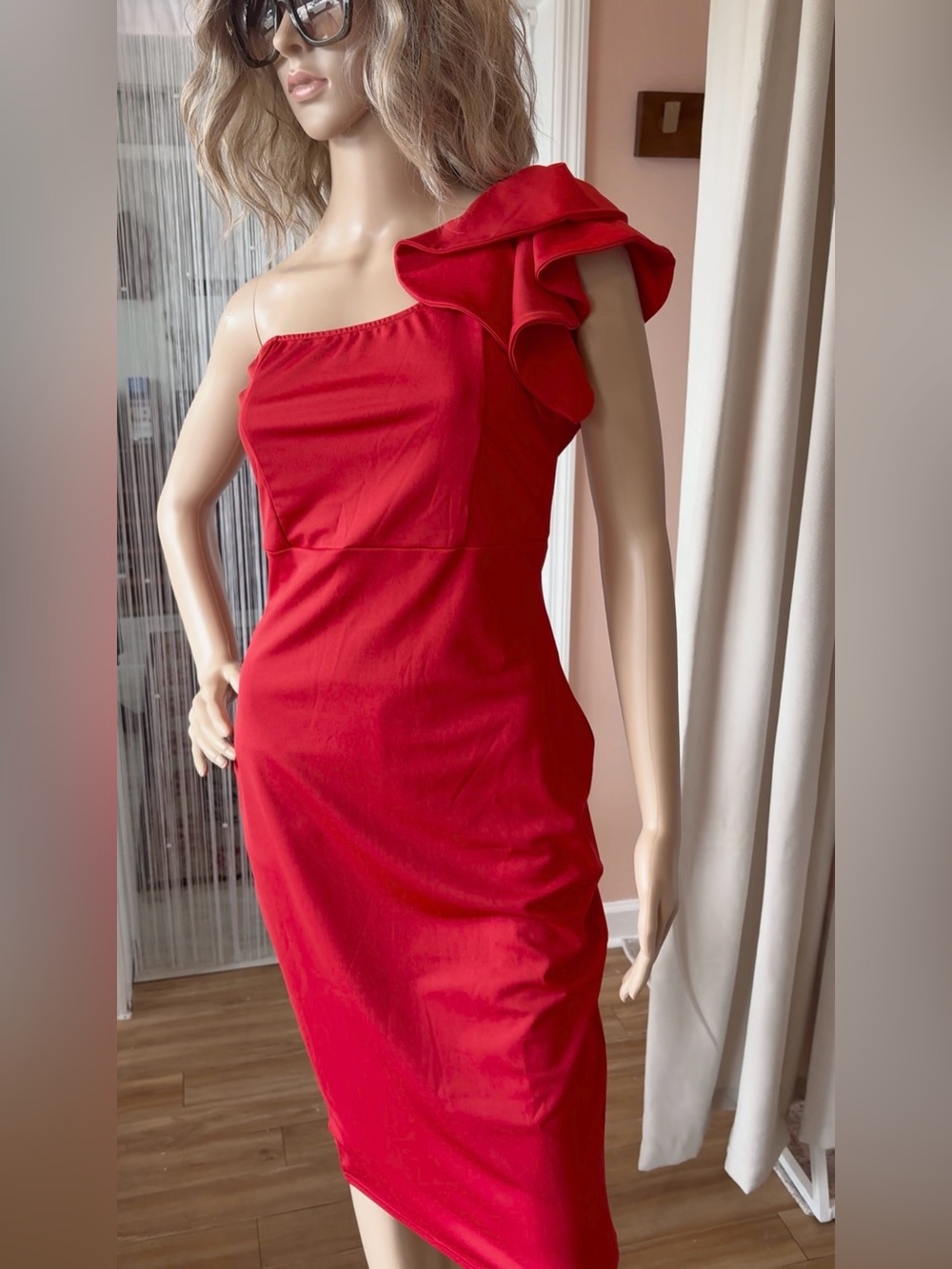 NWT Elegant Ruffle One Shoulder Bodycon Elegant Cocktail Party, prom Dress Sz M